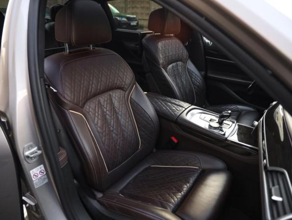 BMW 7 серии VI (G11/G12) Рестайлинг с пробегом 2020 года, цена 4 599 000 рублей, 156491 км, седан, Автокод Объявления