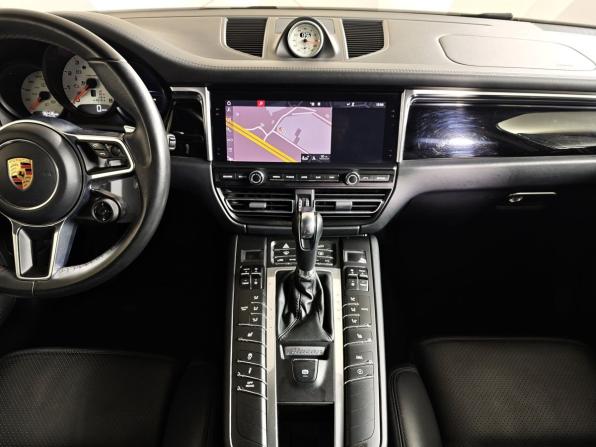 Porsche Macan I Рестайлинг с пробегом 2019 года, цена 4 595 000 рублей, 96436 км, внедорожник, Автокод Объявления