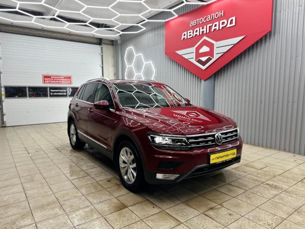 Volkswagen Tiguan II с пробегом 2017 года, цена 2 253 000 рублей, 196666 км, внедорожник, Автокод Объявления