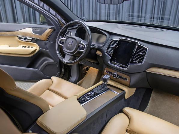 Volvo XC90 II с пробегом 2017 года, цена 4 398 000 рублей, 70093 км, внедорожник, Автокод Объявления