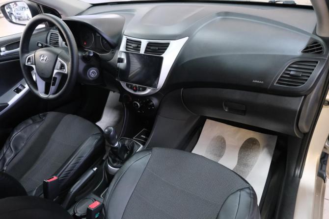 Hyundai Solaris I с пробегом 2011 года, цена 699 000 рублей, 206500 км, седан, Автокод Объявления