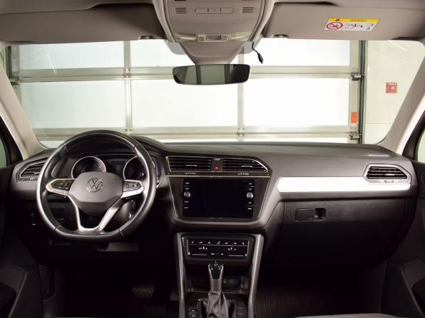 Volkswagen Tiguan II Рестайлинг с пробегом 2021 года, цена 2 585 995 рублей, 35609 км, внедорожник, Автокод Объявления