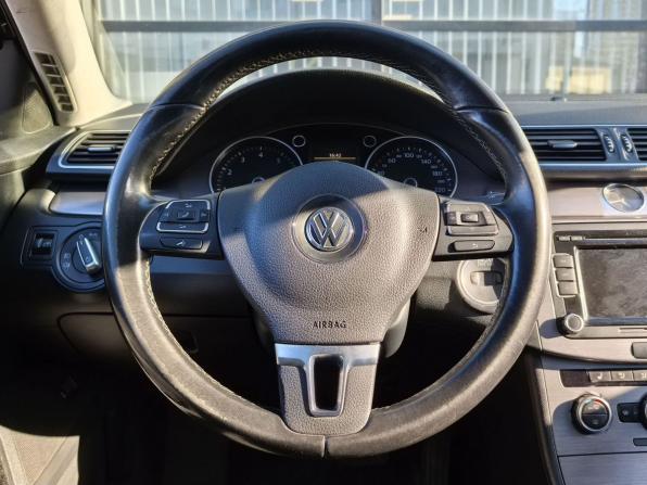 Volkswagen Passat B7 с пробегом 2014 года, цена 920 000 рублей, 247390 км, седан, Автокод Объявления