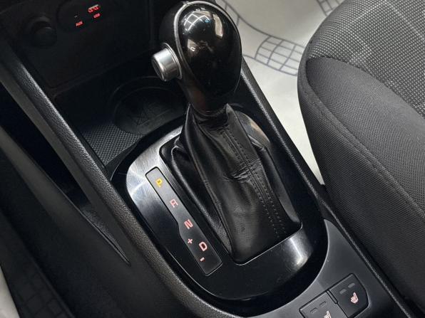 Kia Rio III Рестайлинг с пробегом 2015 года, цена 1 265 000 рублей, 73089 км, седан, Автокод Объявления