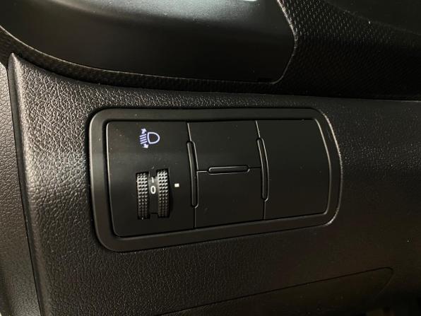 Hyundai Solaris I с пробегом 2014 года, цена 790 000 рублей, 185438 км, хэтчбек, Автокод Объявления