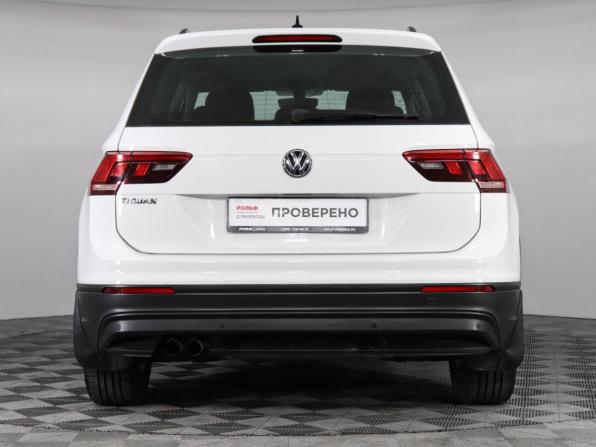 Volkswagen Tiguan II с пробегом 2018 года, цена 1 950 000 рублей, 102700 км, внедорожник, Автокод Объявления