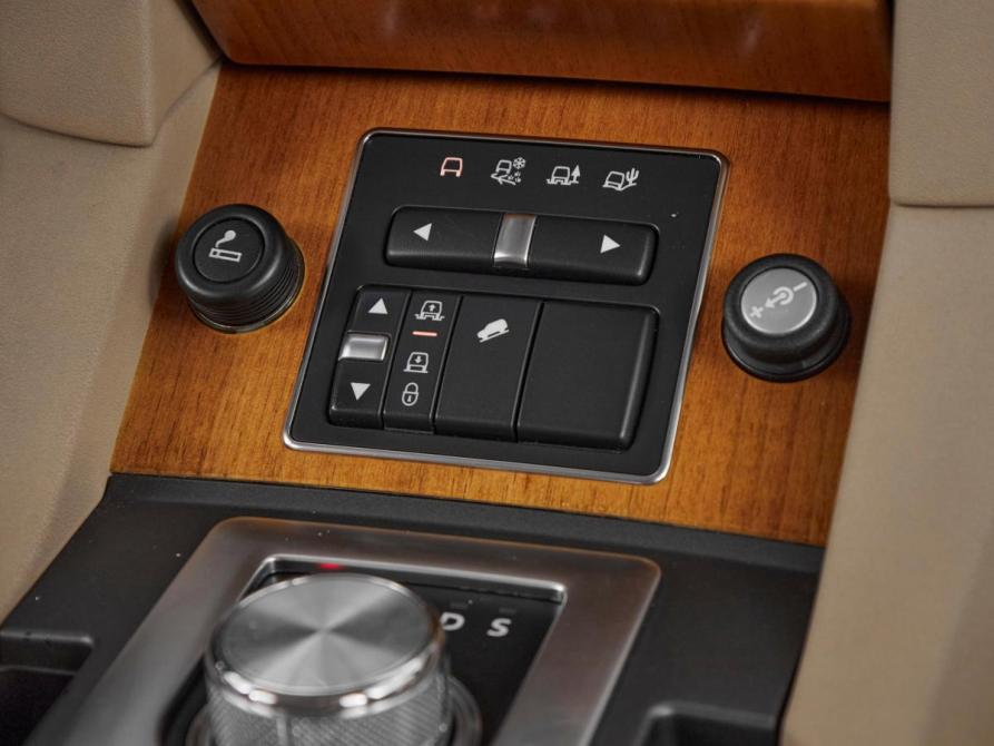 Land Rover Discovery IV Рестайлинг Москва  - изображение 22