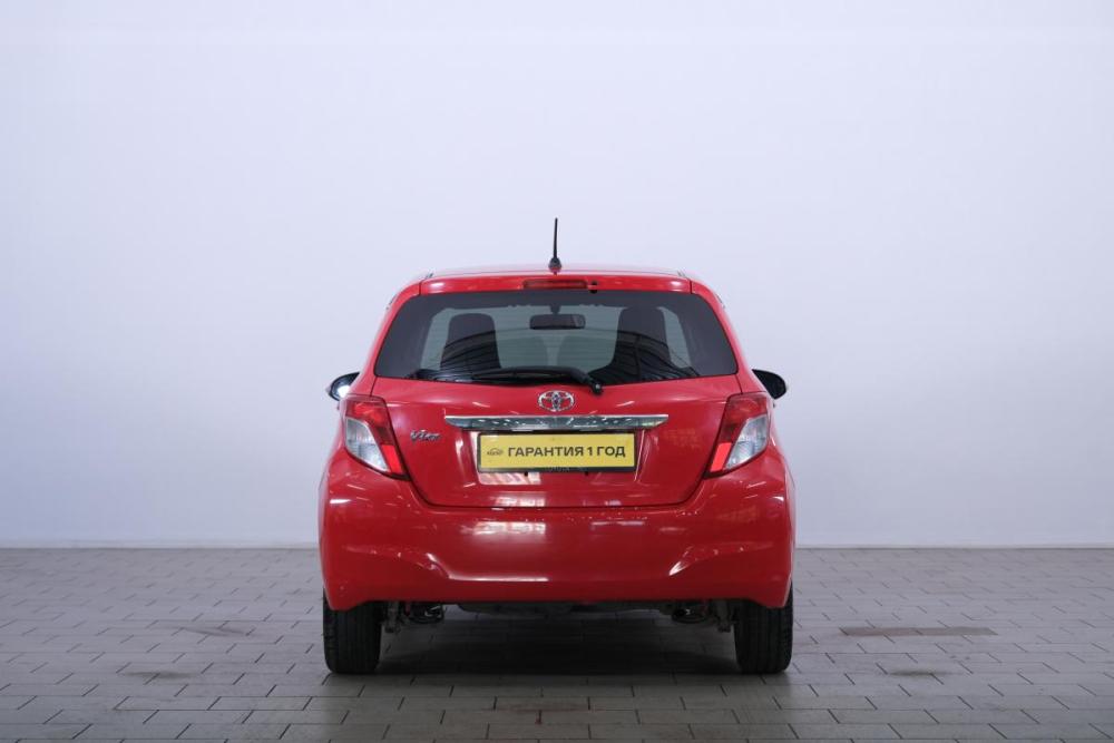 Toyota Vitz III (XP130) Омск  - изображение 6