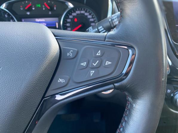 Chevrolet Equinox III Рестайлинг с пробегом 2022 года, цена 2 690 000 рублей, 98845 км, внедорожник, Автокод Объявления