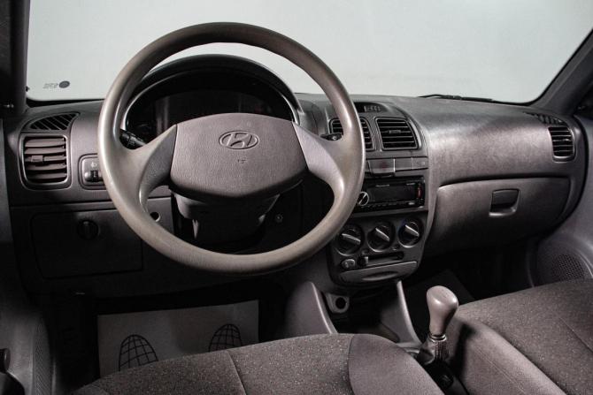 Hyundai Accent II с пробегом 2005 года, цена 379 000 рублей, 303000 км, седан, Автокод Объявления