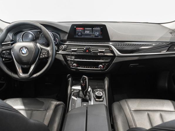 BMW 5 серии VII (G30/G31/G38) с пробегом 2019 года, цена 2 996 054 рубля, 130000 км, седан, Автокод Объявления