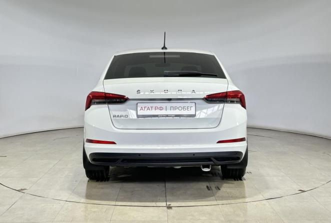Skoda Rapid II с пробегом 2021 года, цена 1 820 000 рублей, 79600 км, лифтбек, Автокод Объявления
