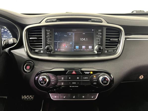 Kia Sorento III Prime с пробегом 2016 года, цена 1 890 000 рублей, 220053 км, внедорожник, Автокод Объявления