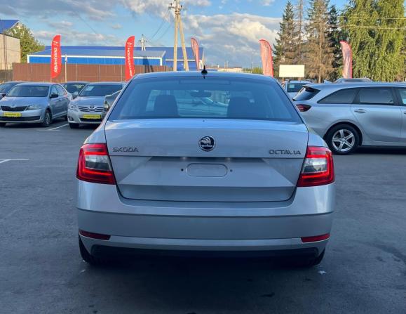 Skoda Octavia III (A7) Рестайлинг с пробегом 2017 года, цена 1 700 000 рублей, 130950 км, лифтбек, Автокод Объявления