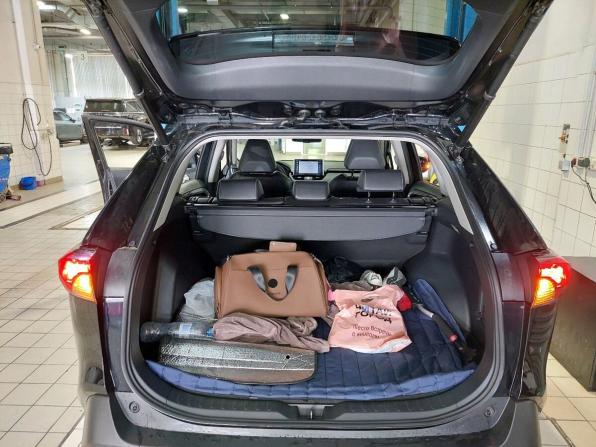 Toyota RAV4 V (XA50) с пробегом 2021 года, цена 3 255 000 рублей, 134190 км, внедорожник, Автокод Объявления