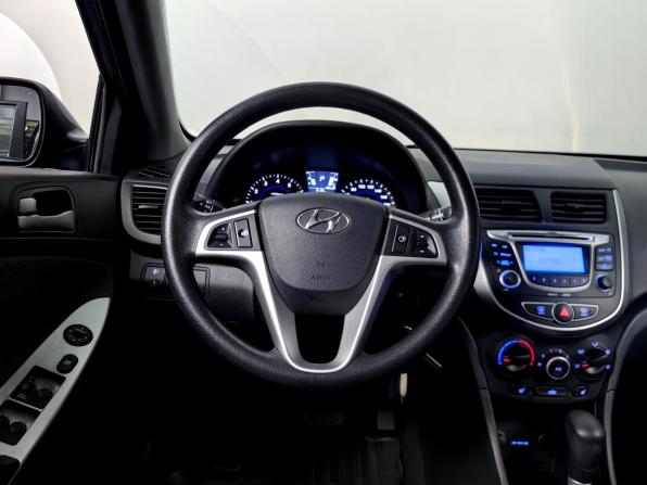 Hyundai Solaris I с пробегом 2012 года, цена 777 000 рублей, 107426 км, седан, Автокод Объявления