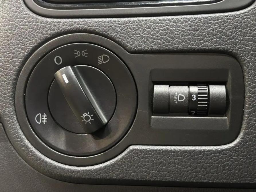 Volkswagen Polo V Рестайлинг Саратов  - изображение 13