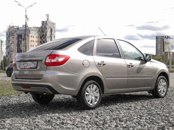 Lada (ВАЗ) Granta I Рестайлинг с пробегом 2021 года, цена 719 000 рублей, 68200 км, хэтчбек, Автокод Объявления