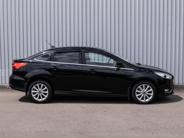 Ford Focus III Рестайлинг с пробегом 2017 года, цена 965 000 рублей, 233329 км, седан, Автокод Объявления