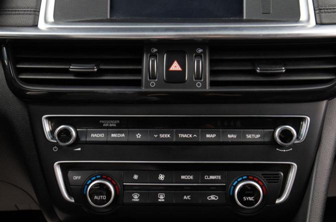 Kia Optima III Рестайлинг с пробегом 2019 года, цена 2 499 000 рублей, 144000 км, седан, Автокод Объявления