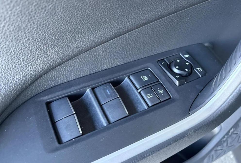 Toyota RAV4 V (XA50) Киров  - изображение 15