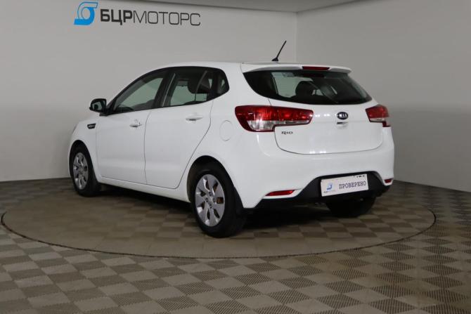 Kia Rio III Рестайлинг с пробегом 2016 года, цена 1 049 990 рублей, 142610 км, хэтчбек, Автокод Объявления