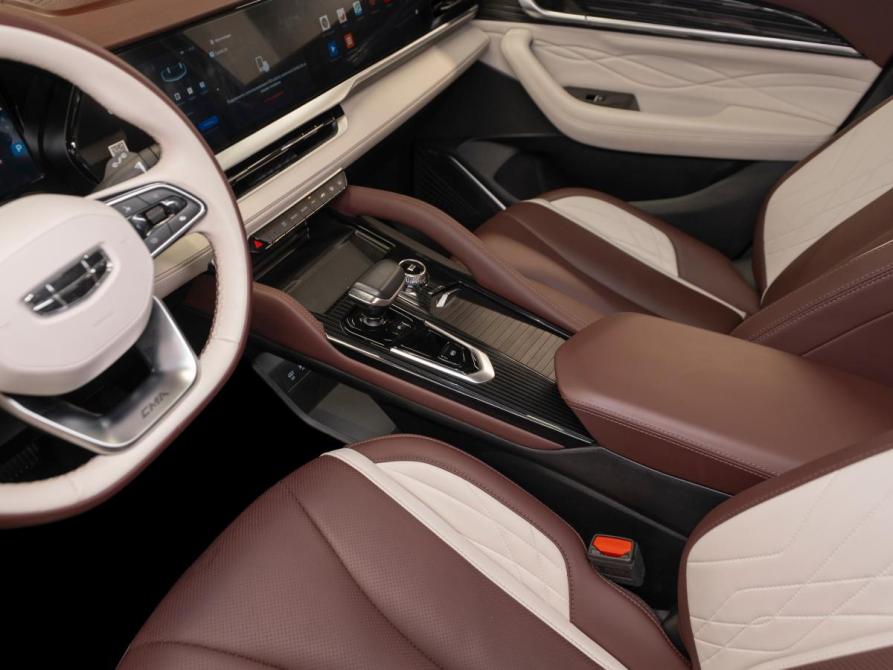 Geely Monjaro I Москва  - изображение 16