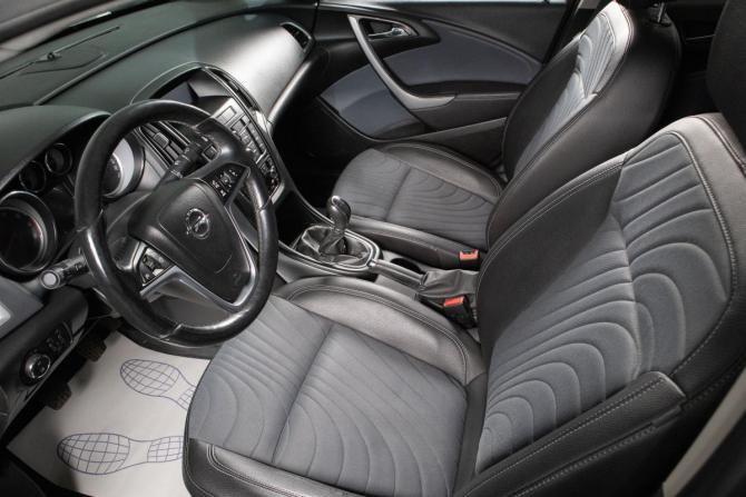Opel Astra H Рестайлинг с пробегом 2013 года, цена 699 000 рублей, 272000 км, хэтчбек, Автокод Объявления