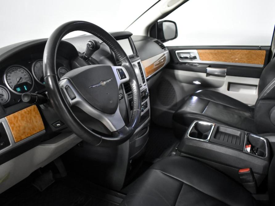 Chrysler Voyager V Санкт-Петербург  - изображение 10