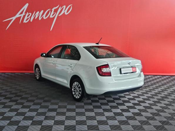 Skoda Rapid I Рестайлинг с пробегом 2018 года, цена 1 185 000 рублей, 128827 км, лифтбек, Автокод Объявления