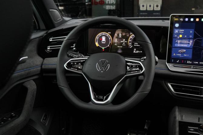 Volkswagen Tiguan III (China Market) с пробегом 2024 года, цена 4 200 000 рублей, 27974 км, внедорожник, Автокод Объявления