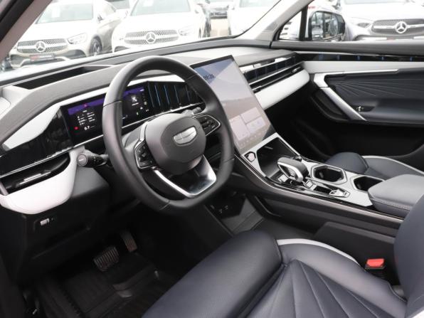 Geely Atlas II с пробегом 2024 года, цена 2 870 000 рублей, 20764 км, внедорожник, Автокод Объявления