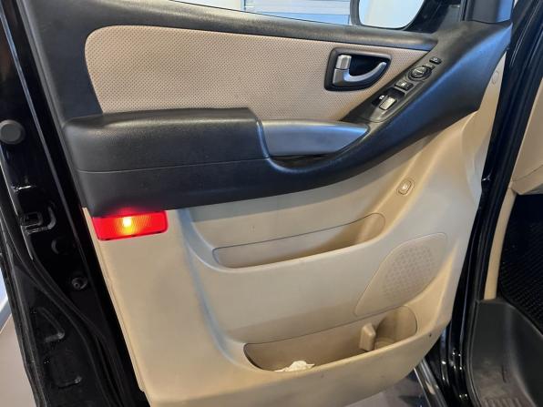 Hyundai H-1 II Рестайлинг 2 с пробегом 2019 года, цена 2 590 000 рублей, 257980 км, минивэн, Автокод Объявления
