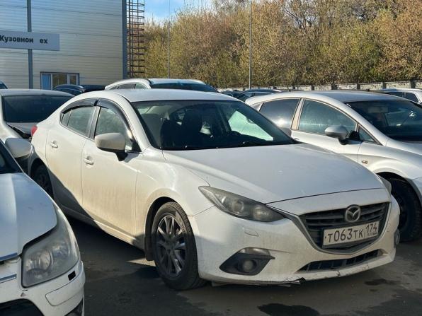 Mazda 3 III (BM) с пробегом 2014 года, цена 1 295 000 рублей, 179000 км, седан, Автокод Объявления