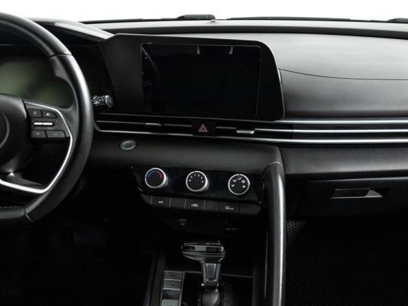 Hyundai Elantra VII (CN7) с пробегом 2023 года, цена 2 049 700 рублей, 69766 км, седан, Автокод Объявления