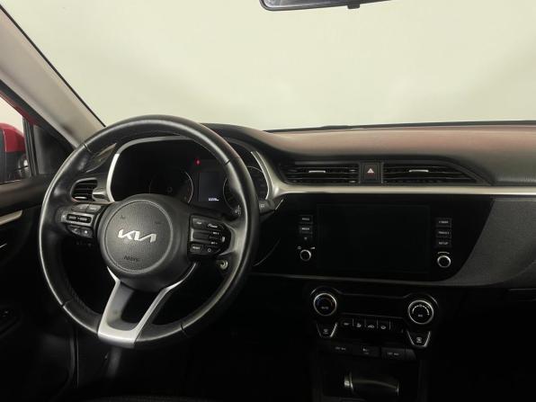 Kia Rio IV Рестайлинг с пробегом 2021 года, цена 1 824 000 рублей, 60210 км, хэтчбек, Автокод Объявления