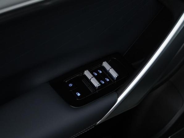 Geely Atlas II с пробегом 2024 года, цена 3 277 050 рублей, 12030 км, внедорожник, Автокод Объявления