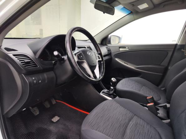 Hyundai Solaris I Рестайлинг с пробегом 2016 года, цена 879 000 рублей, 161446 км, седан, Автокод Объявления