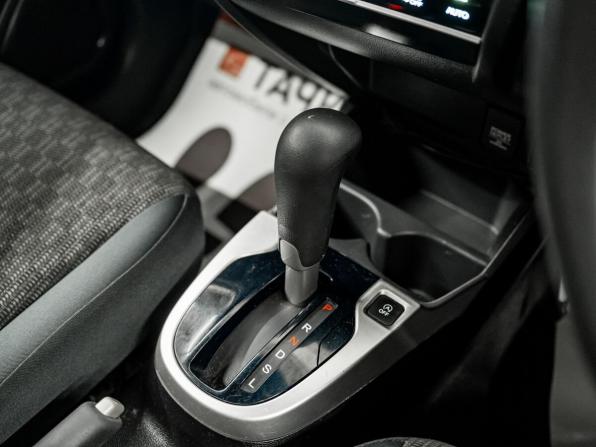 Honda Fit III с пробегом 2016 года, цена 975 000 рублей, 76248 км, хэтчбек, Автокод Объявления
