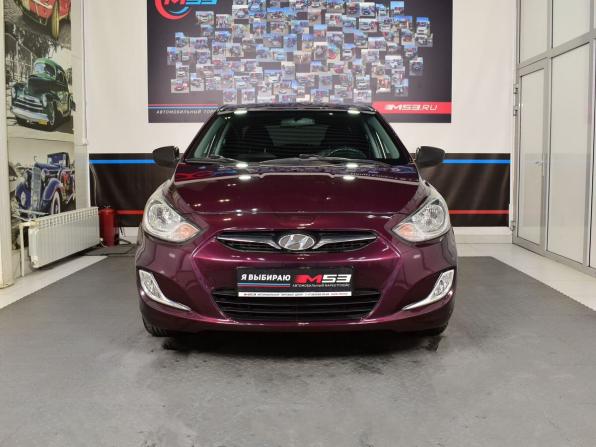 Hyundai Solaris I с пробегом 2012 года, цена 1 049 995 рублей, 141118 км, седан, Автокод Объявления