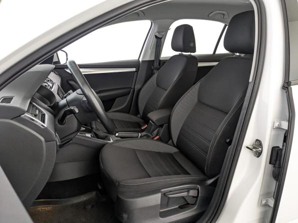 Skoda Octavia III (A7) Рестайлинг с пробегом 2020 года, цена 1 790 000 рублей, 122569 км, лифтбек, Автокод Объявления
