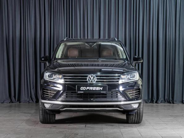 Volkswagen Touareg II Рестайлинг с пробегом 2015 года, цена 3 355 000 рублей, 171514 км, внедорожник, Автокод Объявления