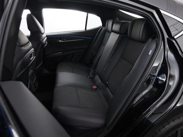 Toyota Camry IX (XV80) China Market Рестайлинг с пробегом 2026 года, цена 4 738 888 рублей, 13 км, седан, Автокод Объявления