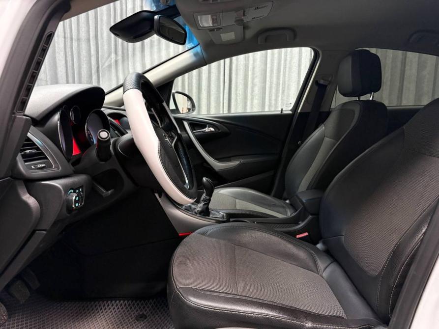 Opel Astra J Стерлитамак  - изображение 18
