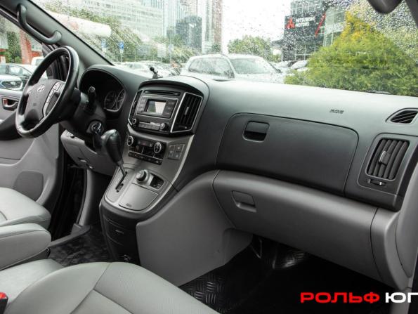 Hyundai Grand Starex I Рестайлинг с пробегом 2017 года, цена 2 468 000 рублей, 267928 км, минивэн, Автокод Объявления