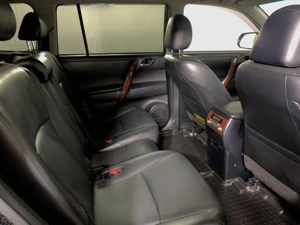 Toyota Highlander II (XU40) Рестайлинг с пробегом 2011 года, цена 1 600 000 рублей, 212378 км, внедорожник, Автокод Объявления