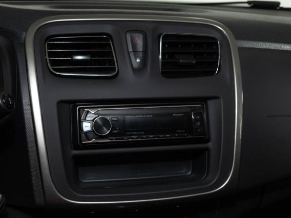 Renault Logan II Рестайлинг с пробегом 2021 года, цена 1 118 000 рублей, 90700 км, седан, Автокод Объявления