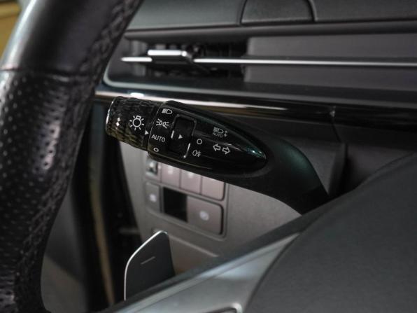 Hyundai Staria I с пробегом 2022 года, цена 5 399 000 рублей, 52841 км, минивэн, Автокод Объявления