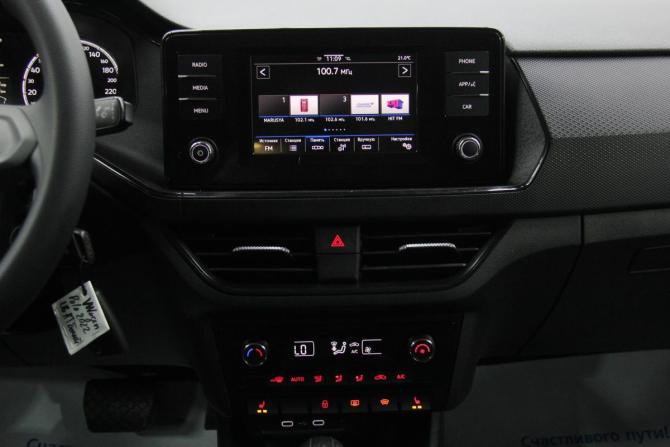 Volkswagen Polo VI с пробегом 2022 года, цена 1 597 700 рублей, 104697 км, лифтбек, Автокод Объявления