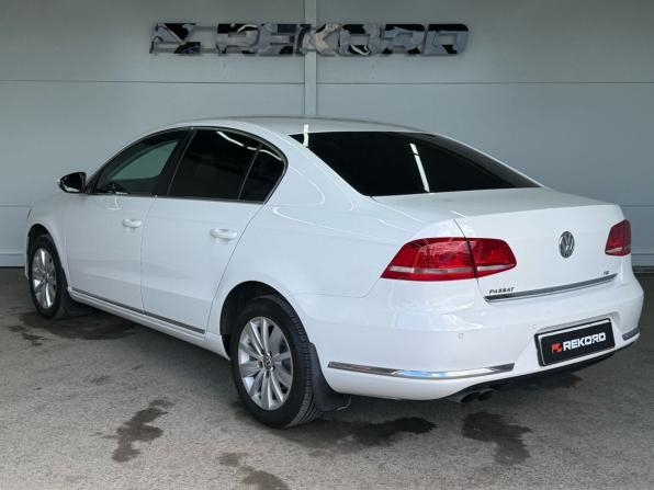 Volkswagen Passat B7 с пробегом 2013 года, цена 1 199 000 рублей, 176800 км, седан, Автокод Объявления